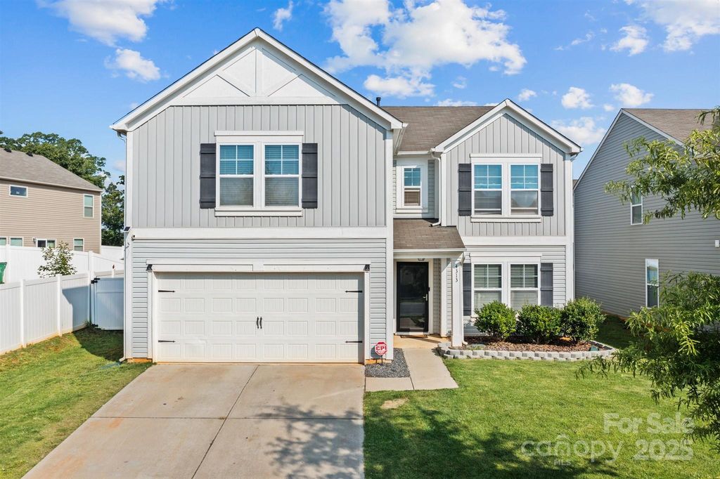 4313 Gibbon Crossing Drive, Charlotte, NC 28269