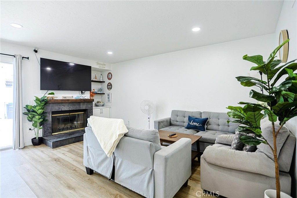 1078 Border, Corona, CA 92882 — photo 3