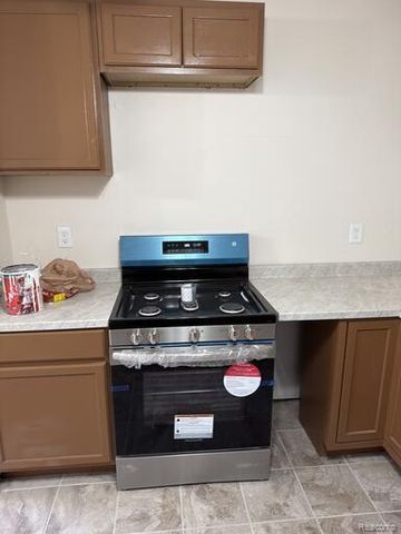 6394 Westwood Street, Detroit, MI 48228