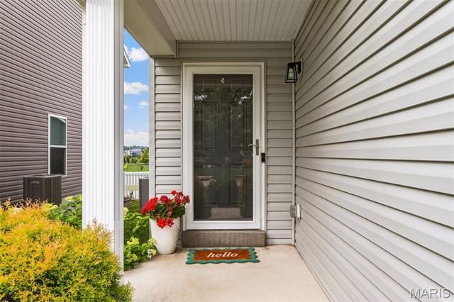 507 Palisades Drive, St Charles, MO 63301