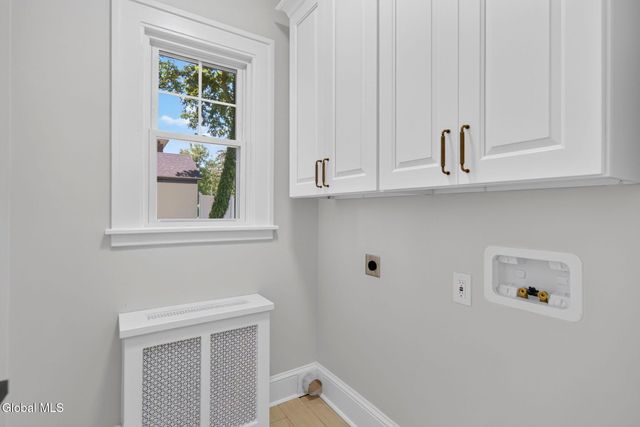 704 Western Avenue, Albany, NY 12203
