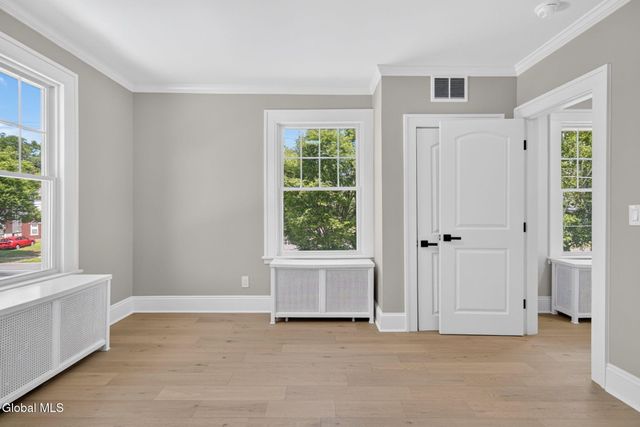 704 Western Avenue, Albany, NY 12203