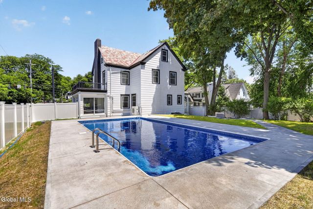 704 Western Avenue, Albany, NY 12203