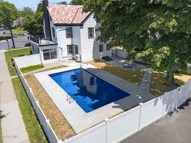 704 Western Avenue, Albany, NY 12203