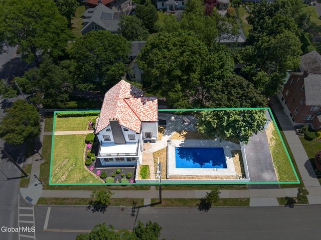 704 Western Avenue, Albany, NY 12203