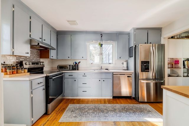 26 Elmwood Ave, Braintree, MA 02184