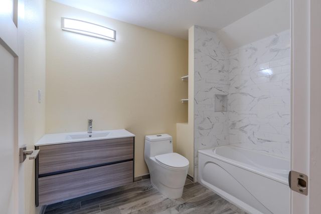 10481 N Farm Rd 149, Pleasant Hope, MO 65725