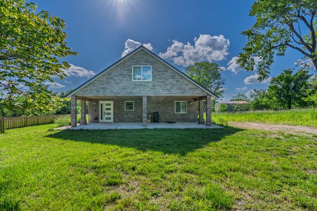 10481 N Farm Rd 149, Pleasant Hope, MO 65725