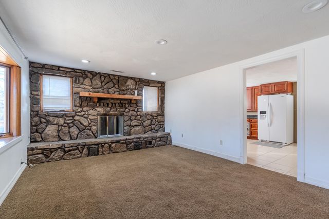 10481 N Farm Rd 149, Pleasant Hope, MO 65725