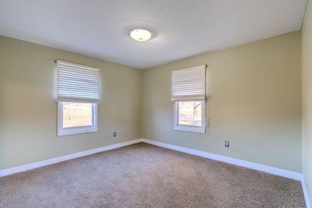 10481 N Farm Rd 149, Pleasant Hope, MO 65725