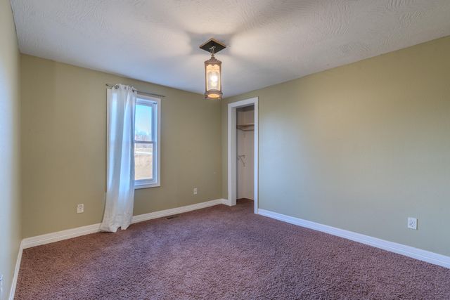 10481 N Farm Rd 149, Pleasant Hope, MO 65725