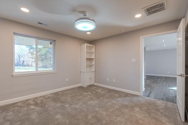 10481 N Farm Rd 149, Pleasant Hope, MO 65725