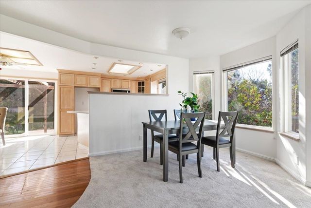 207 Midway Dr, Martinez, CA 94553