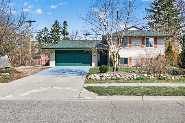 1075 Lowell Drive, Apple Valley, MN 55124