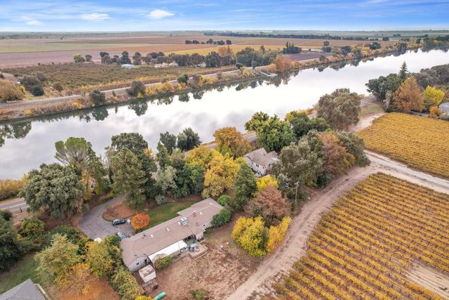 39670 S River Rd, Clarksburg, CA 95612