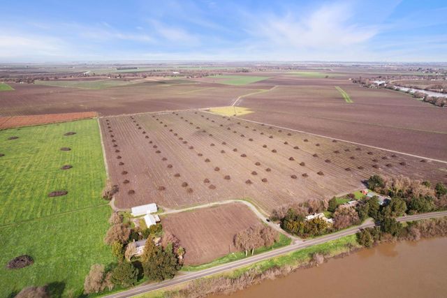 39670 S River Rd, Clarksburg, CA 95612