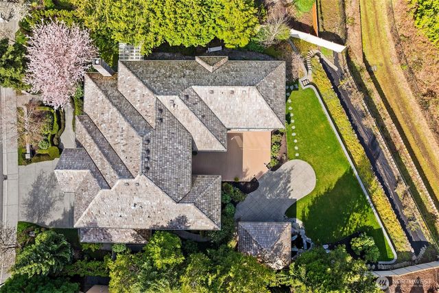 2330 279th Drive SE, Sammamish, WA 98027