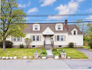 26 Sention Avenue, Norwalk, CT 06850