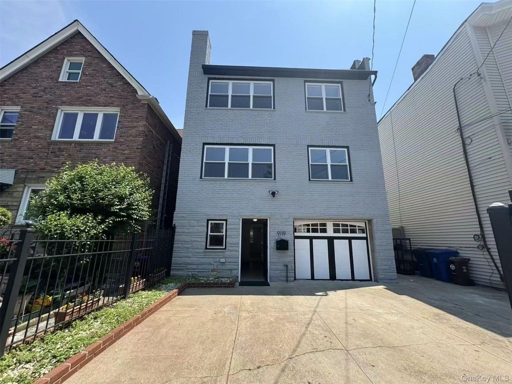 9119 108th Street, Richmond Hill, NY 11418