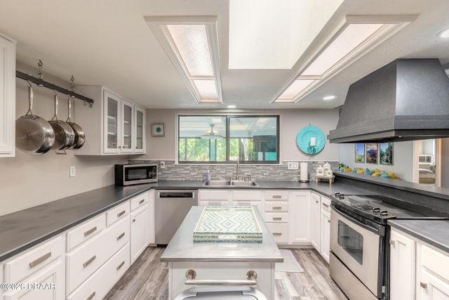 648 Pelican Bay Drive, Daytona Beach, FL 32119