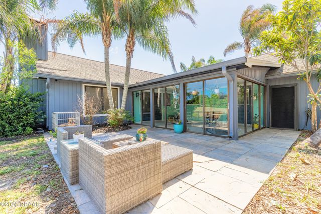 648 Pelican Bay Drive, Daytona Beach, FL 32119