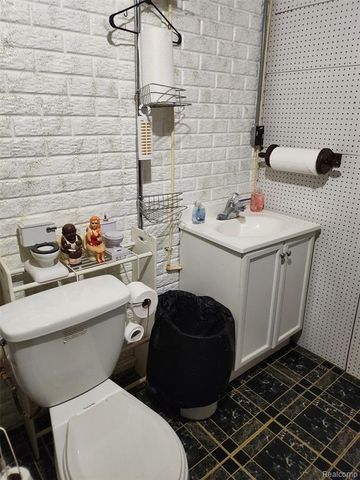 5216 Northwood Road, Grand Blanc, MI 48439