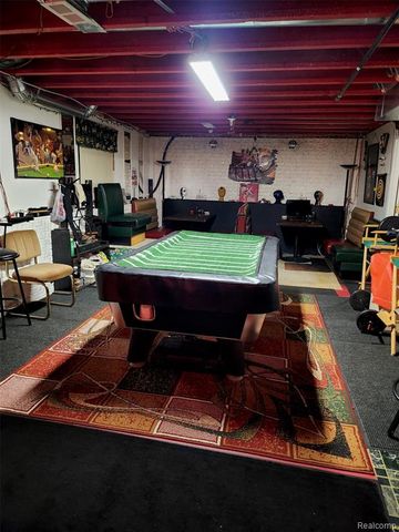 5216 Northwood Road, Grand Blanc, MI 48439