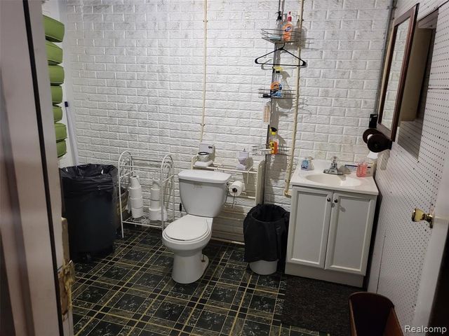 5216 Northwood Road, Grand Blanc, MI 48439