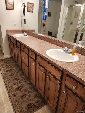 5216 Northwood Road, Grand Blanc, MI 48439