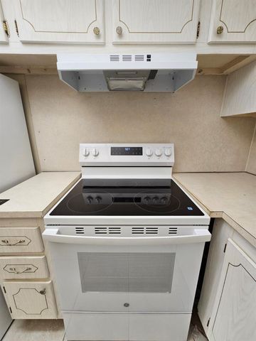 114 Norwich E 114, West Palm Beach, FL 33417