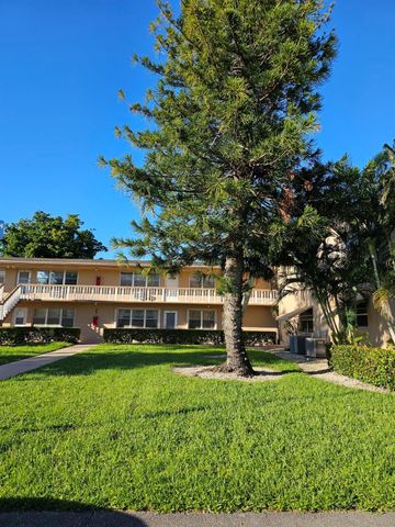 114 Norwich E 114, West Palm Beach, FL 33417