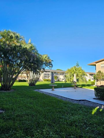 114 Norwich E 114, West Palm Beach, FL 33417