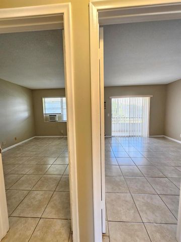 114 Norwich E 114, West Palm Beach, FL 33417