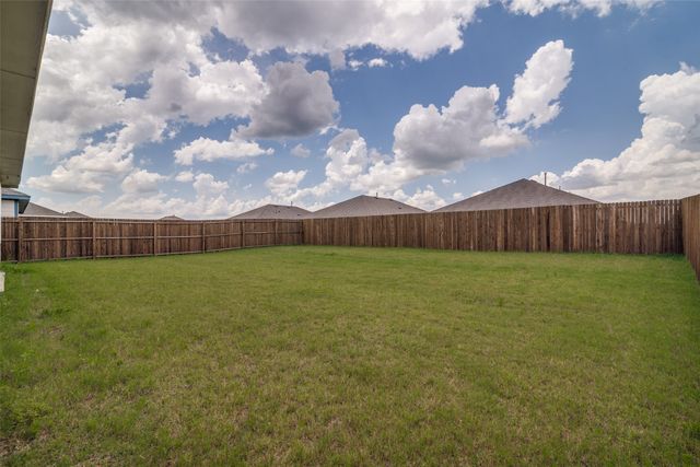 220 Weatherboard Drive, Nevada, TX 75173