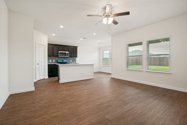 220 Weatherboard Drive, Nevada, TX 75173