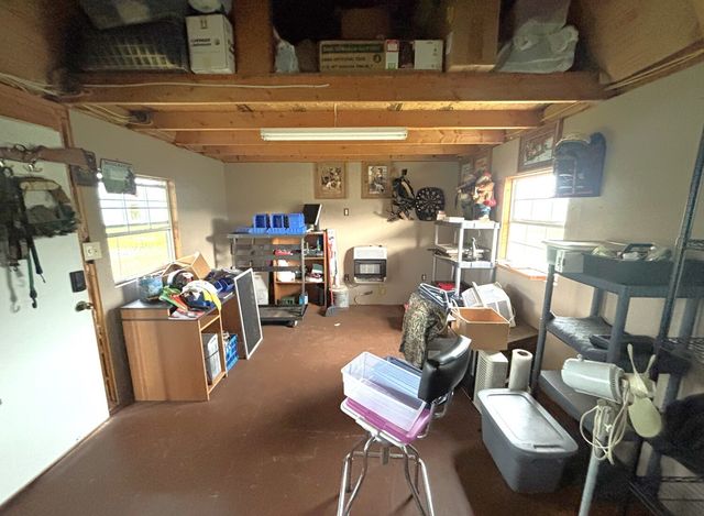 1020 Morgan Lane, Blossom, TX 75416