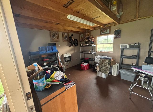 1020 Morgan Lane, Blossom, TX 75416