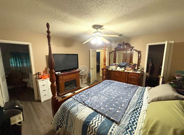 1020 Morgan Lane, Blossom, TX 75416