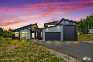 1814 S Berlin Rose Street, Wasilla, AK 99623