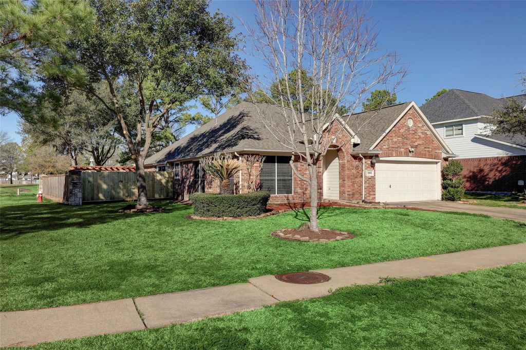 8903 Aberdeen Park Drive, Houston, TX 77095