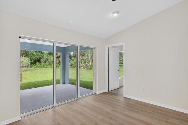 6 Pickcane Ln, Palm Coast, FL 32164