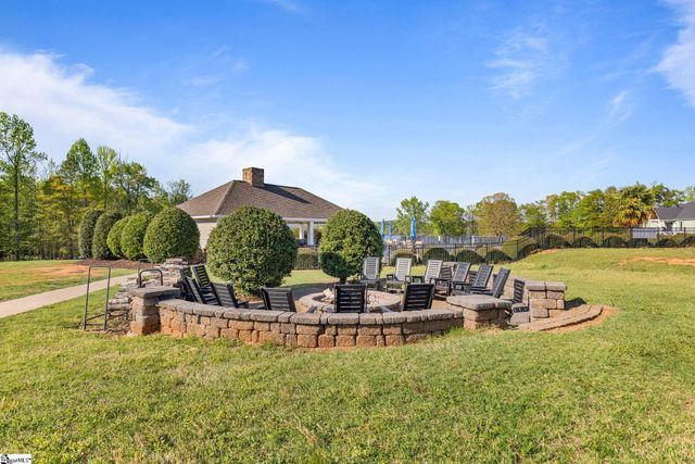 300 Farmers Market Street, Taylors, SC 29687