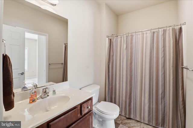 1237 CANTEBURY DR, Mount Joy, PA 17552