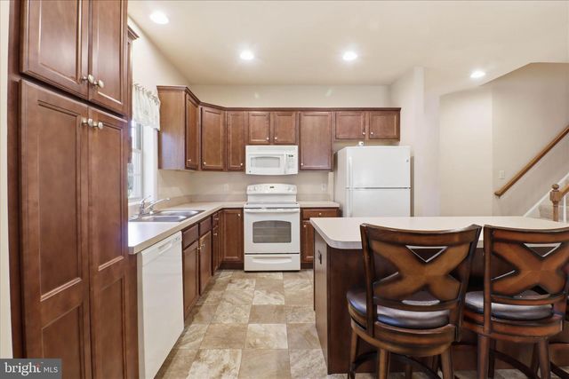 1237 CANTEBURY DR, Mount Joy, PA 17552