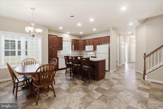 1237 CANTEBURY DR, Mount Joy, PA 17552