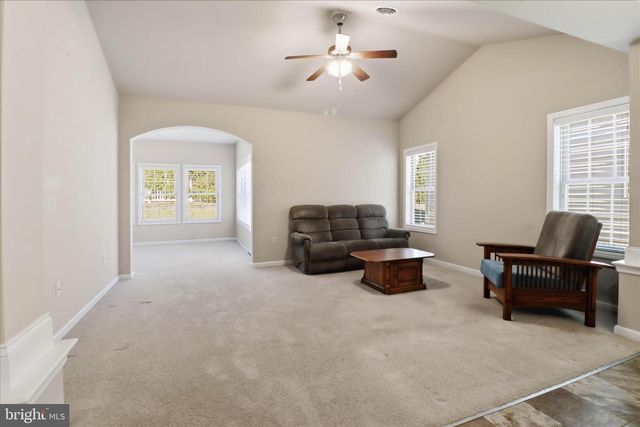 1237 CANTEBURY DR, Mount Joy, PA 17552