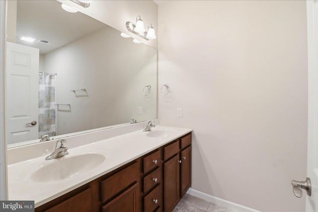 1237 CANTEBURY DR, Mount Joy, PA 17552