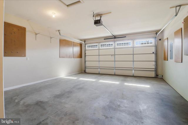 1237 CANTEBURY DR, Mount Joy, PA 17552