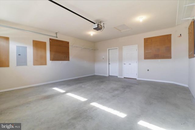 1237 CANTEBURY DR, Mount Joy, PA 17552