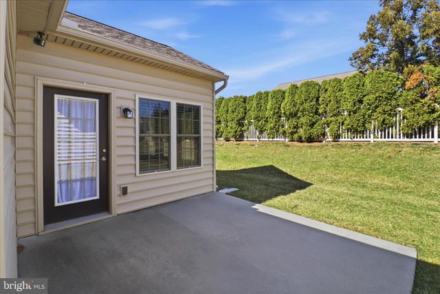 1237 CANTEBURY DR, Mount Joy, PA 17552